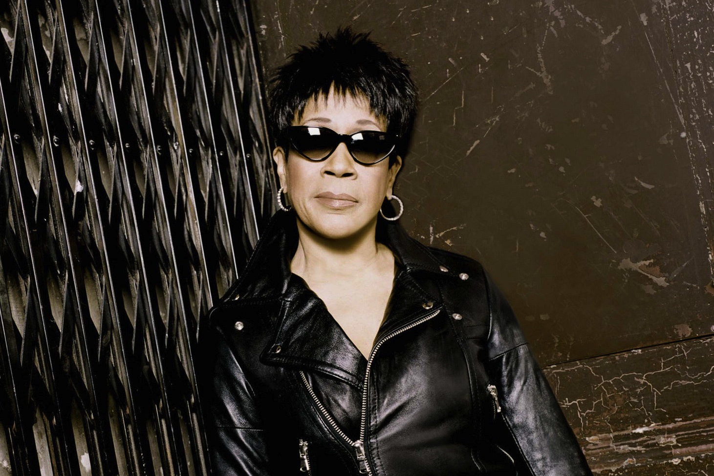 Видео песни дамы за 30. Bettye Lavette. Bettye MCCARTT. Lavette. Bettye Lavette - interpretations. The British Rock Songbook (2010).