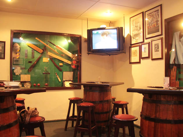 Cricket Club Café Cricket Club Café is a restaurant in Colombo