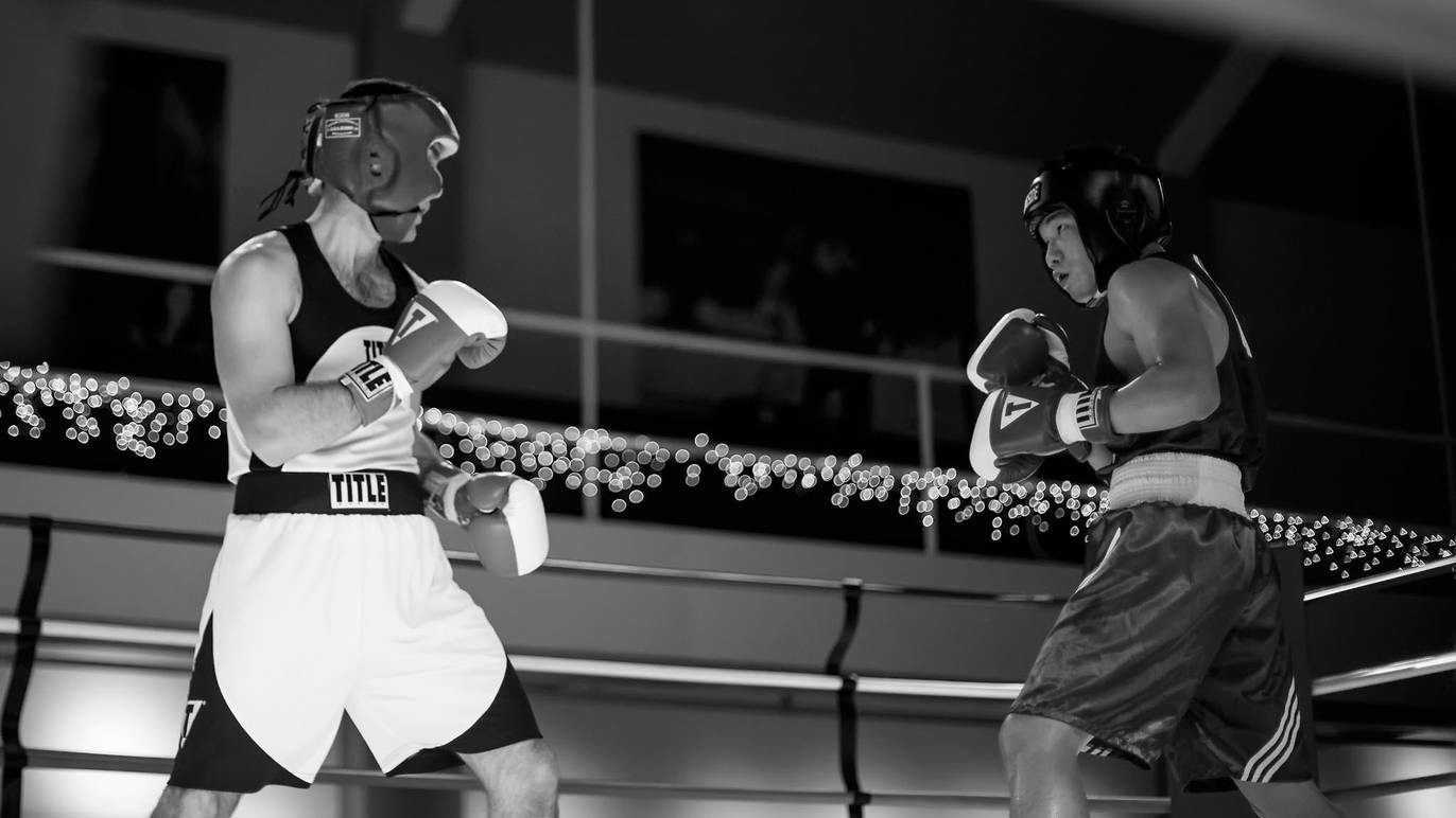 Boxing at the Los Angeles Athletic Club (SLIDE SHOW)