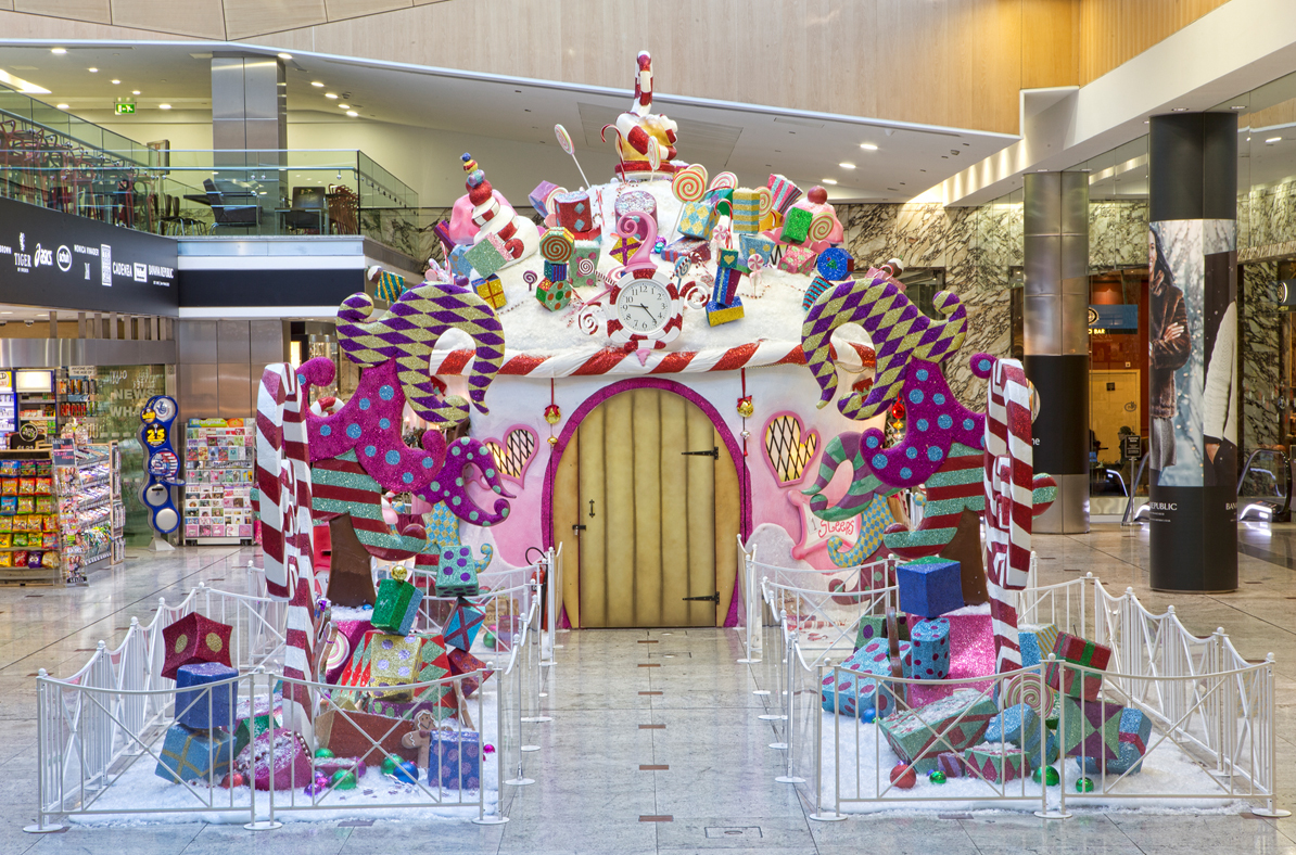Santa's Grotto at Canary Wharf | Kids in London