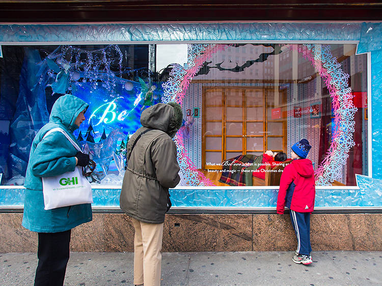 Touring department-store holiday windows