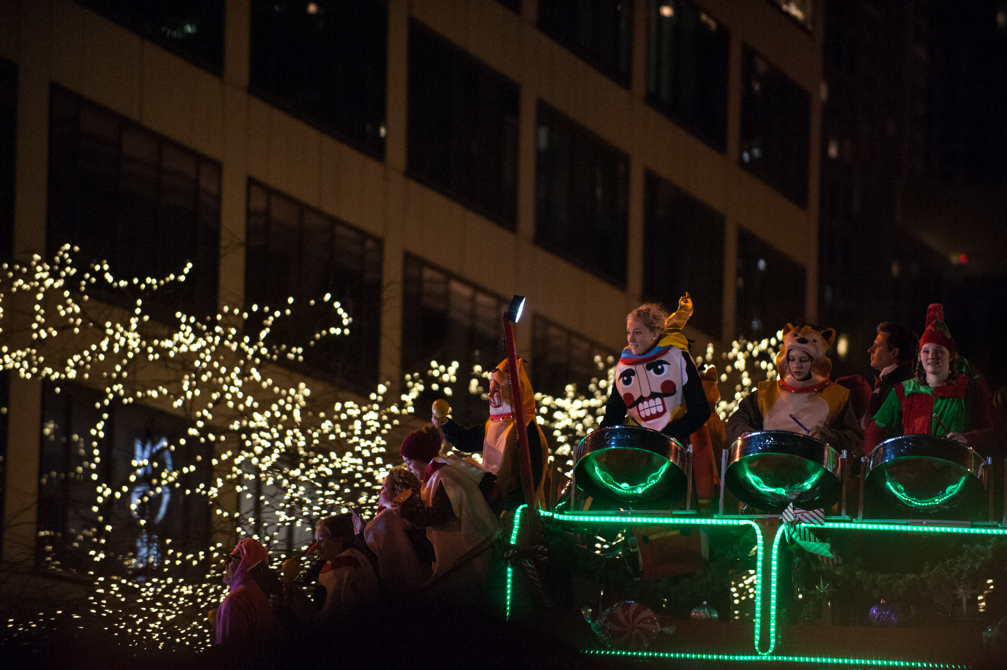 4 places to see drivethrough Christmas lights in Chicago