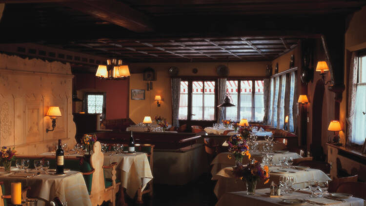 10. Dine at a famous restaurant