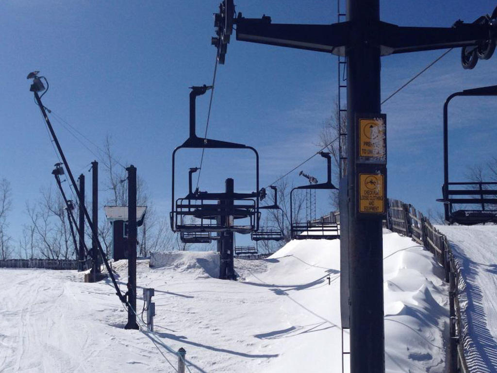 Where to Find Skiing and Snowboarding Near Chicago