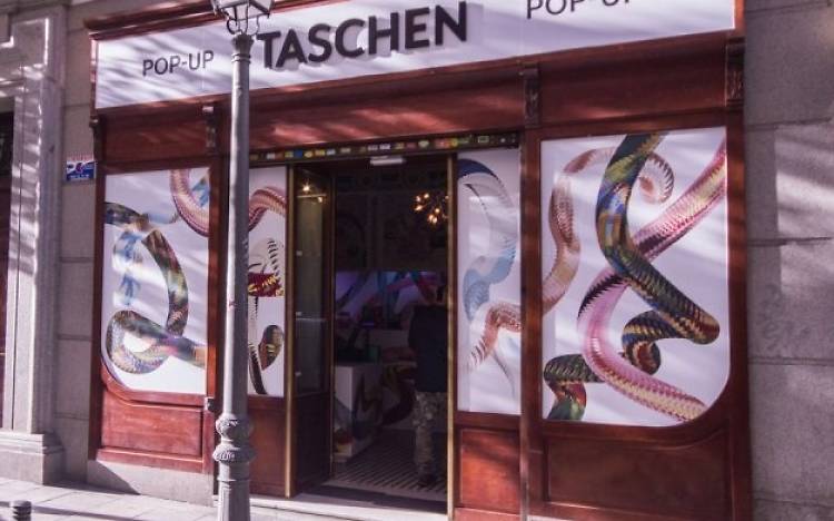 Taschen. The pop up in Madrid.