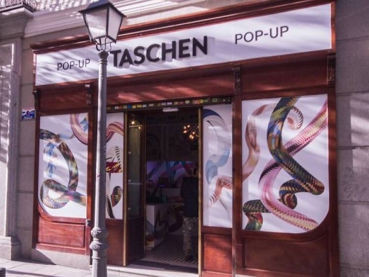 Taschen. The pop up in Madrid.