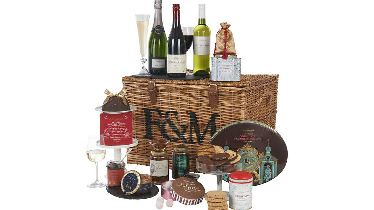 Fortnum and mason store christmas hamper