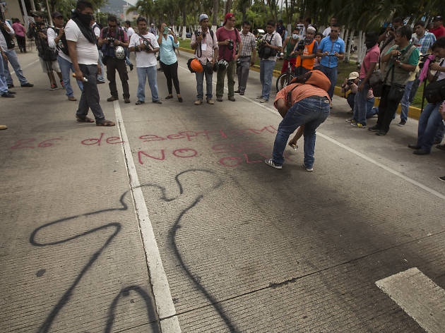 Los 43 que faltan: Normalistas desaparecidos Los 43 que faltan: Normalistas desaparecidos