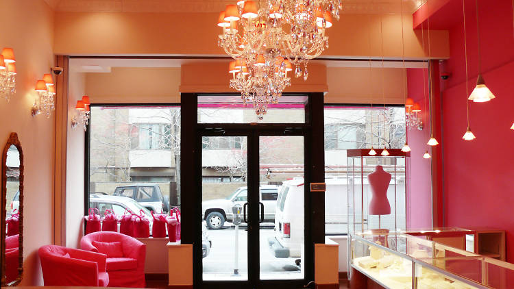 Helen Ficalora is one of the best jewelry stores in Chicago.