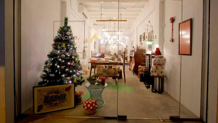 Naiise - Christmas Pop Up