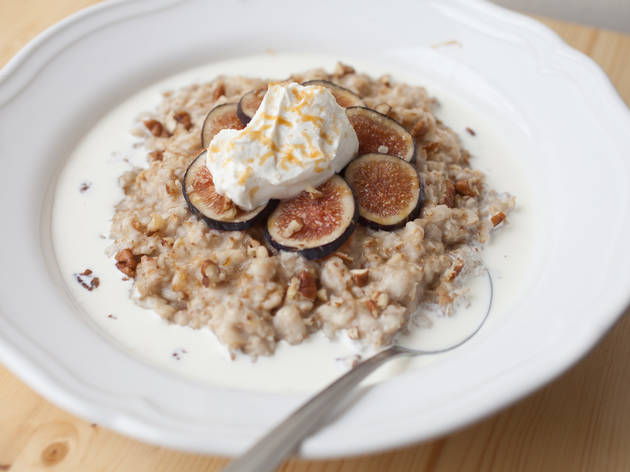 Oatmeal with figs at Baker Miller bakery & millhouse.