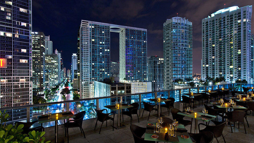 Miami Nightlife Guide to Clubs, Bars and Lounges to Visit in 2021