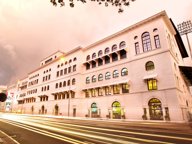 Racecourse Promenade Racecourse Promenade is a shopping complex in Colombo