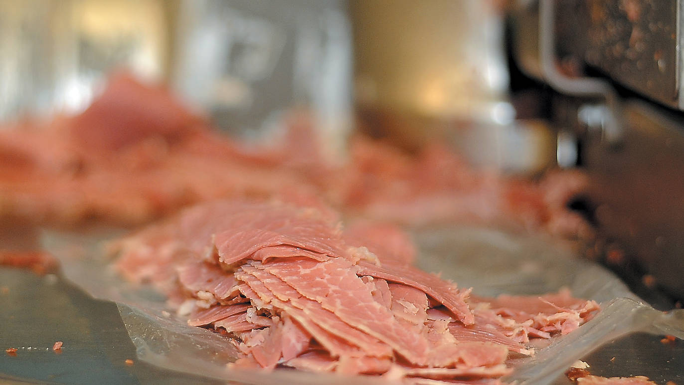 Romanian Kosher Sausage Co. Shopping in Rogers Park, Chicago