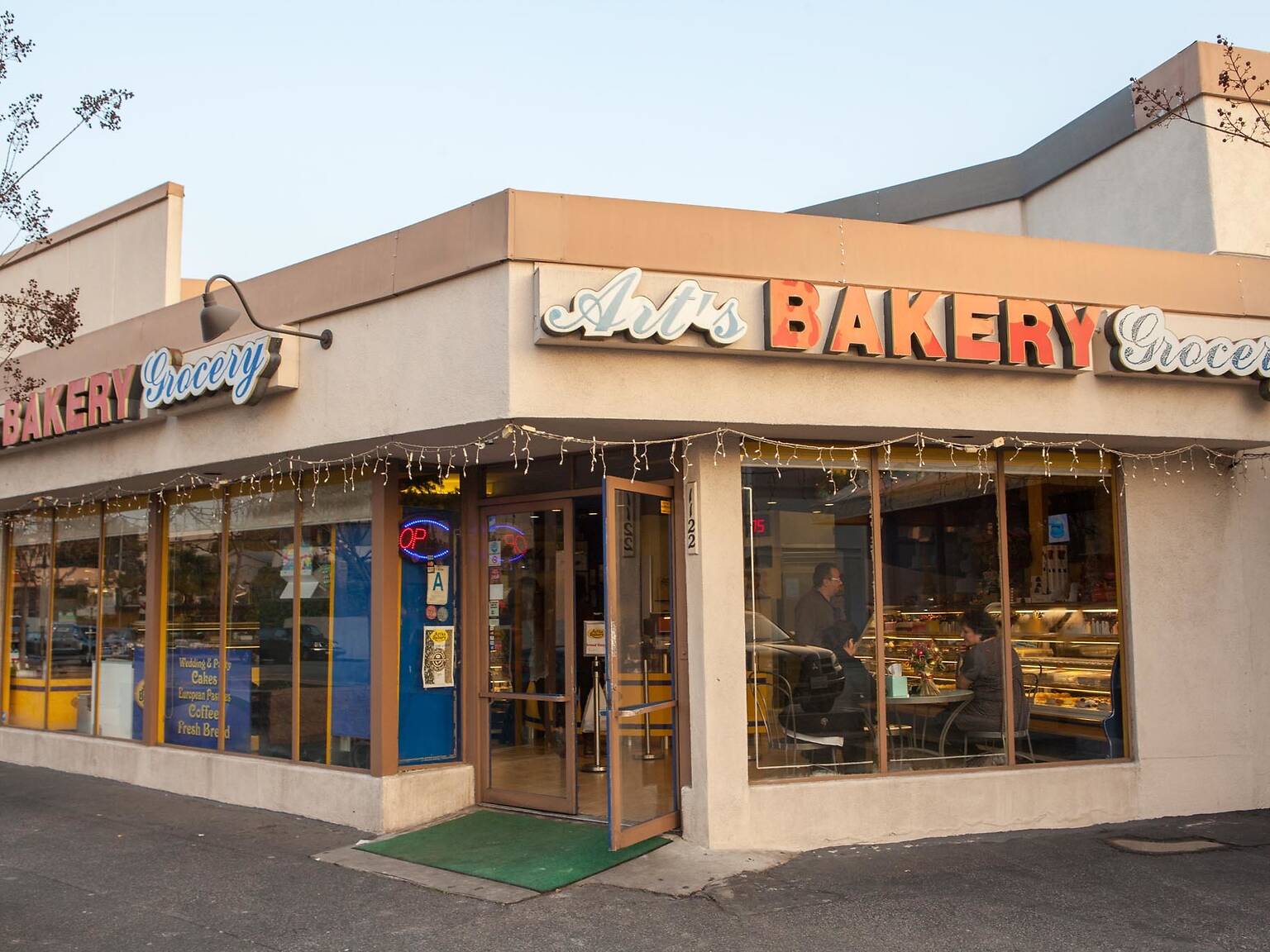 The best Armenian bakeries in Los Angeles