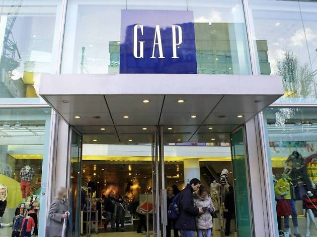 gap flagship oxford street