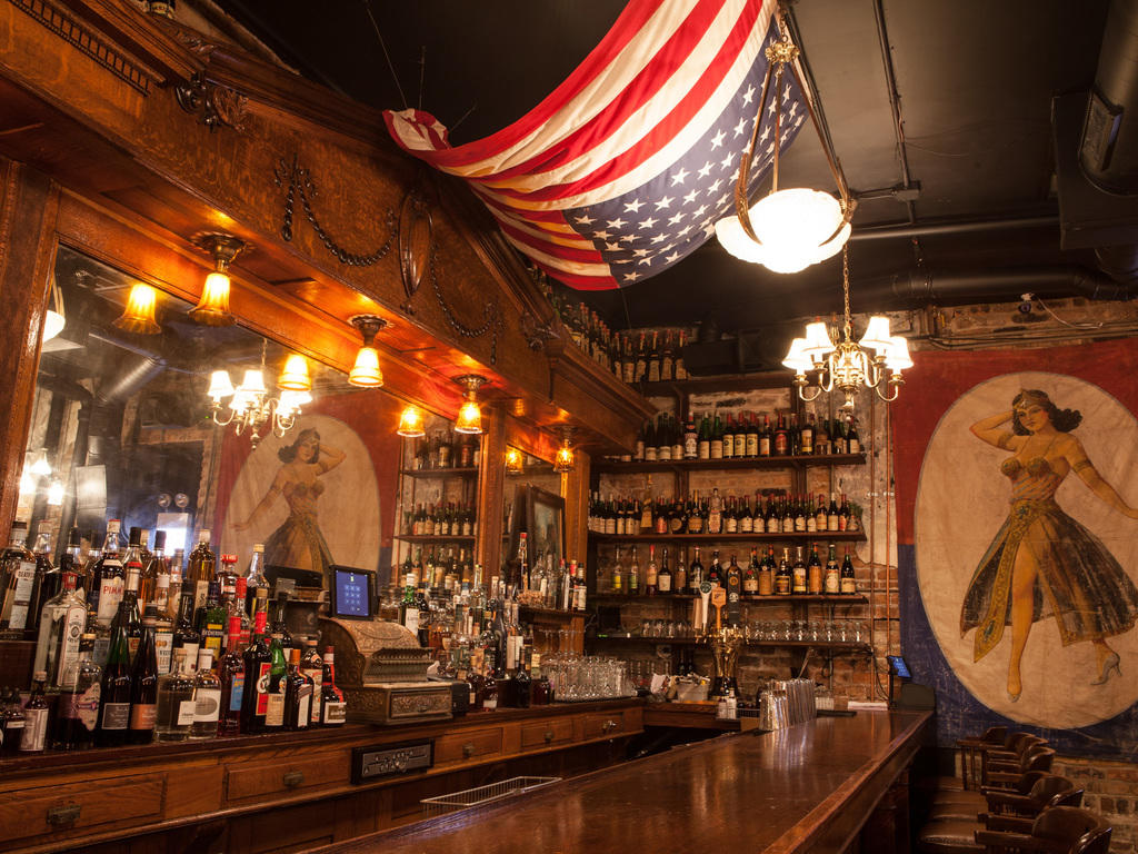 37 Best Cocktail Bars in Chicago for a Stiff Drink