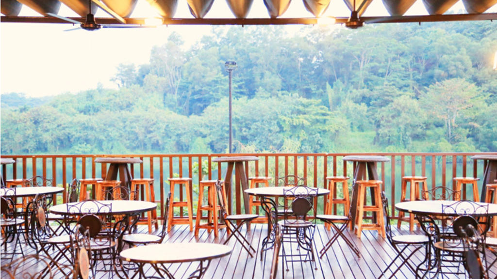 Whisk and Paddle Restaurants in Punggol, Singapore