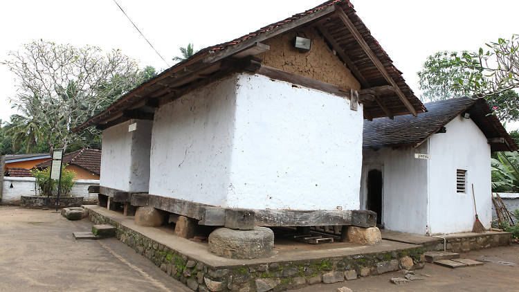 Embekke Devalaya is a temple in Kandy
