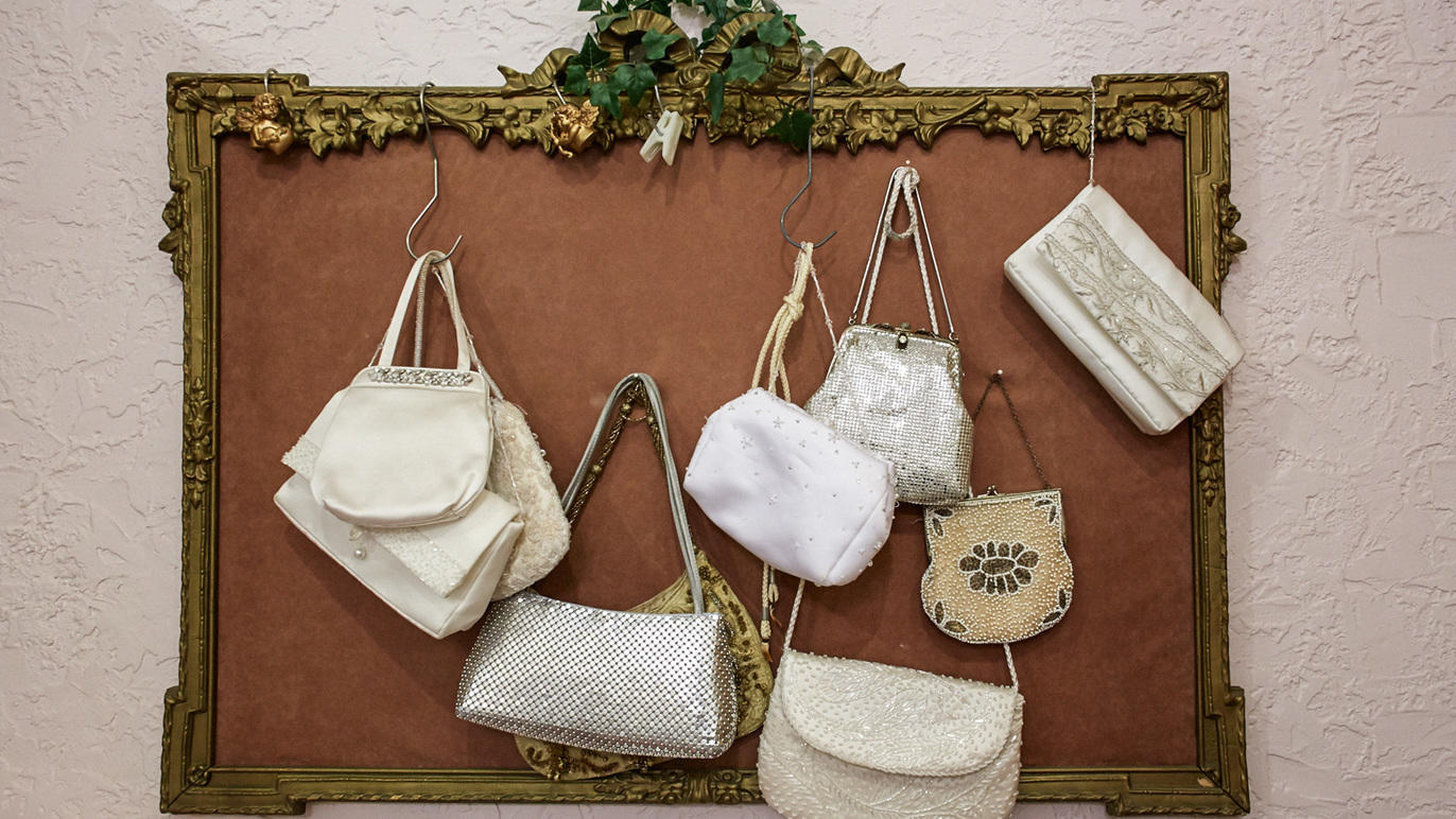 i do bridal consignment