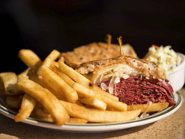 Where To Find The Best Pastrami Sandwich In Los Angeles