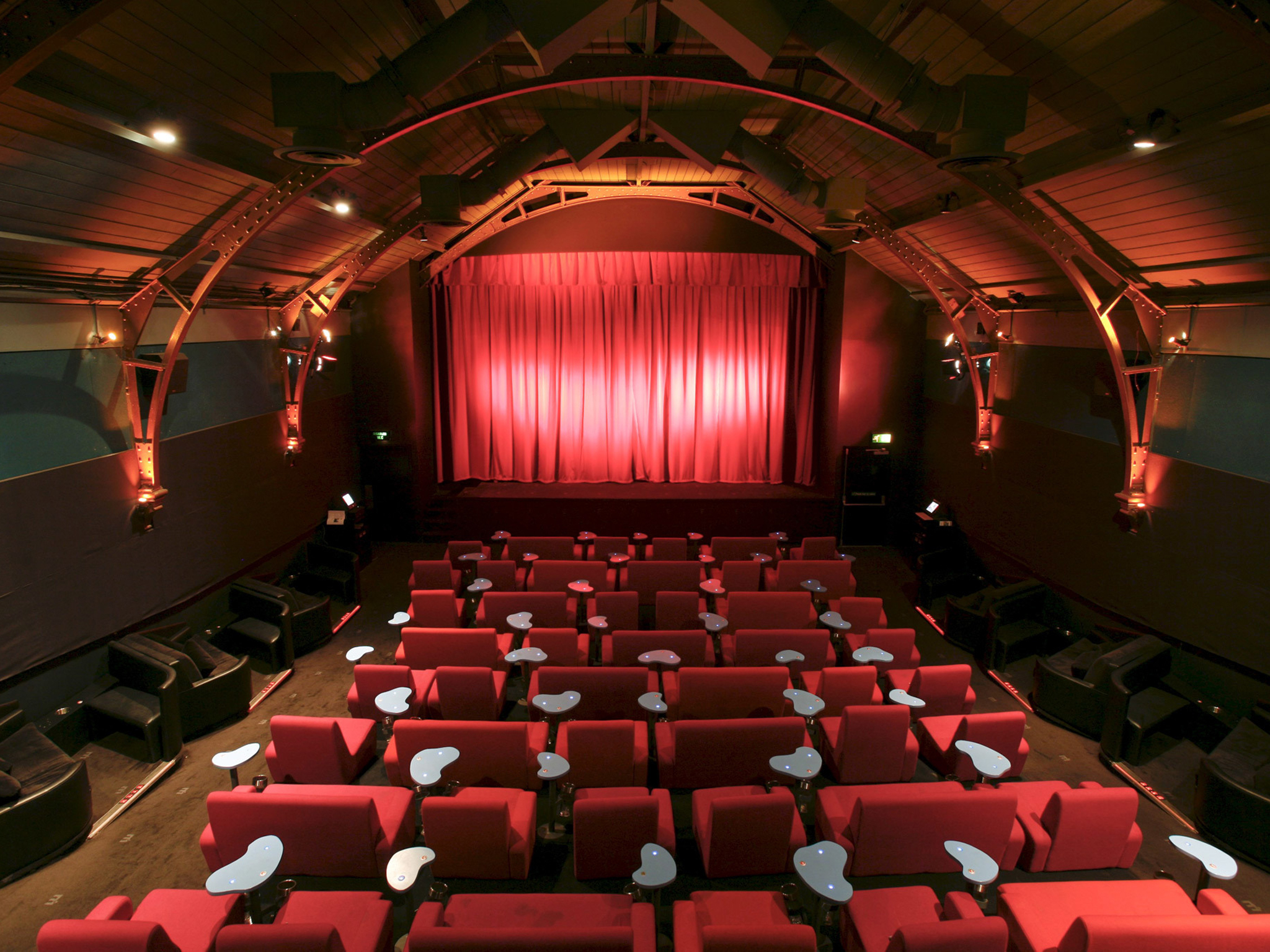 Luxury Theater