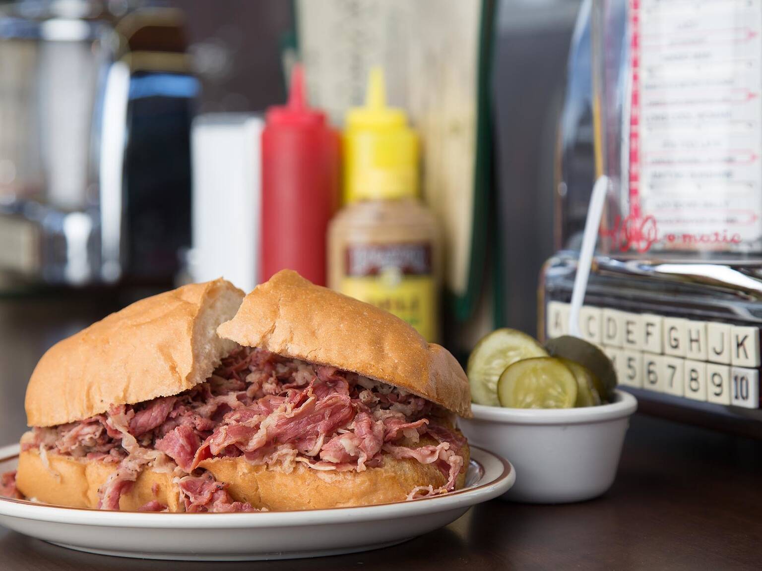 Where to find the best pastrami sandwich in Los Angeles