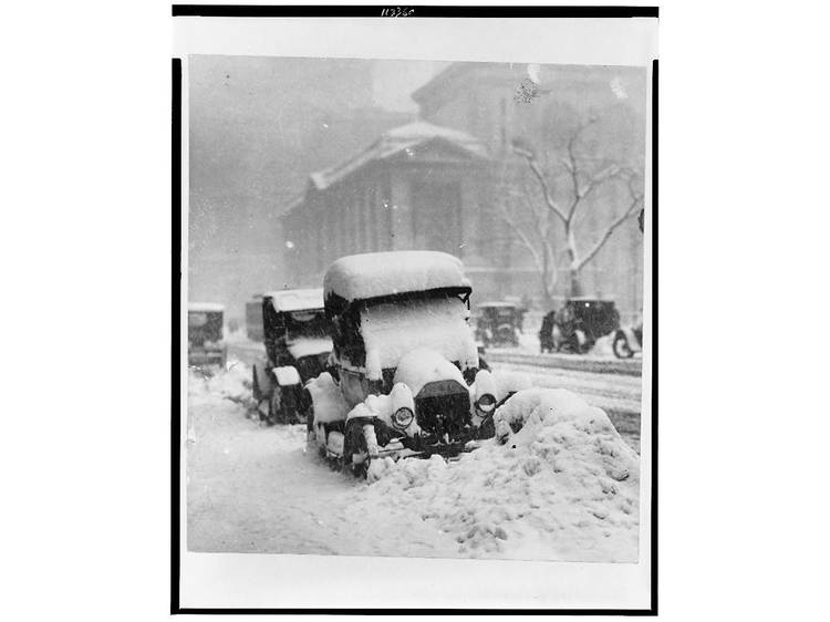 These Vintage Photos Of New York City In Blizzards Are Wonderful