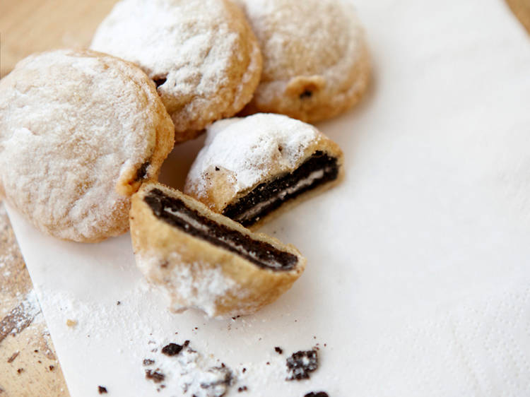 Deep fried Oreos at When Mac Met Cheese