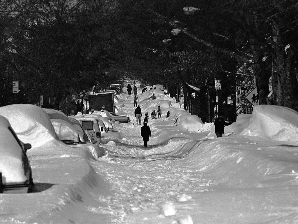 See Photos Of Nyc In Snowstorms Through The Decades