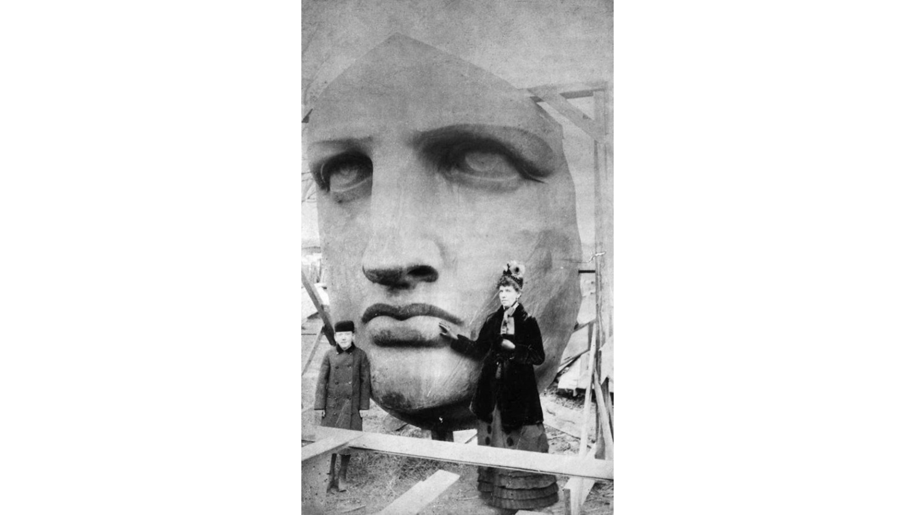 11 vintage photos of the construction of the Statue of Liberty