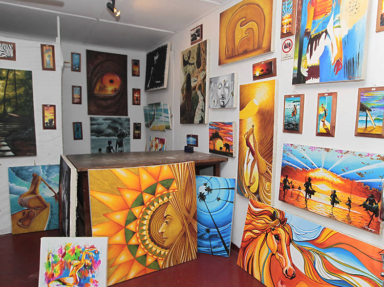 Hikkaduwa art galleries