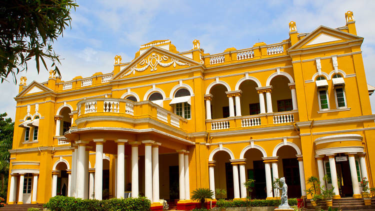 Richmond Castle is a historical building in Galle