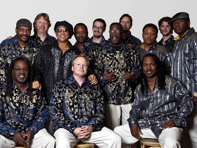 Earth, Wind & Fire Experience Earth, Wind & Fire Experience