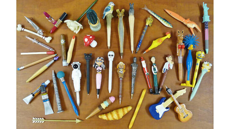 Novelty pens