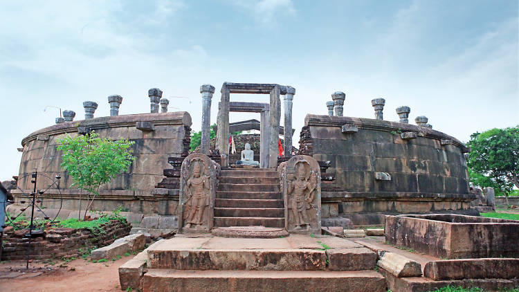 Girihadu Seya is a historical and religious site in Sri Lanka