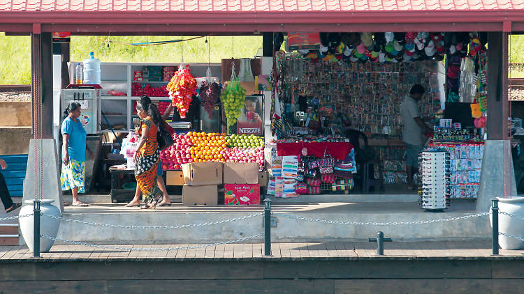 Floating Market in Pettah is a venue in Colombo