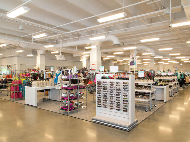 nordstrom rack shoe store