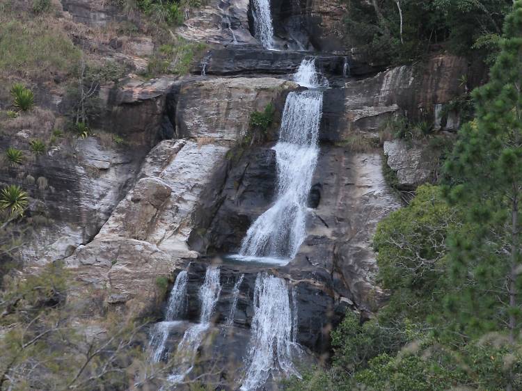 Diyaluma Falls