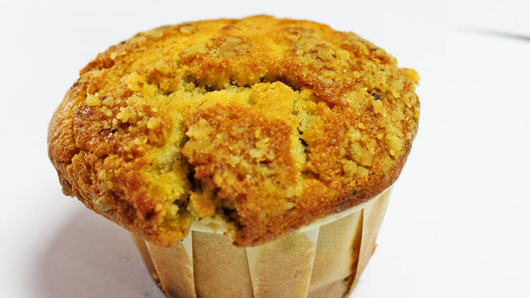 Coffee Bean & Tea Leaf Banana Muffin, RM6.50 