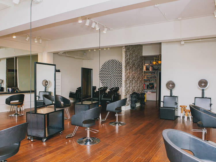 Barrow Salon