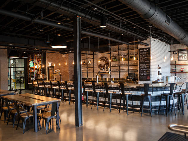 Goose Island Fulton Street Brewery Bars In United Center