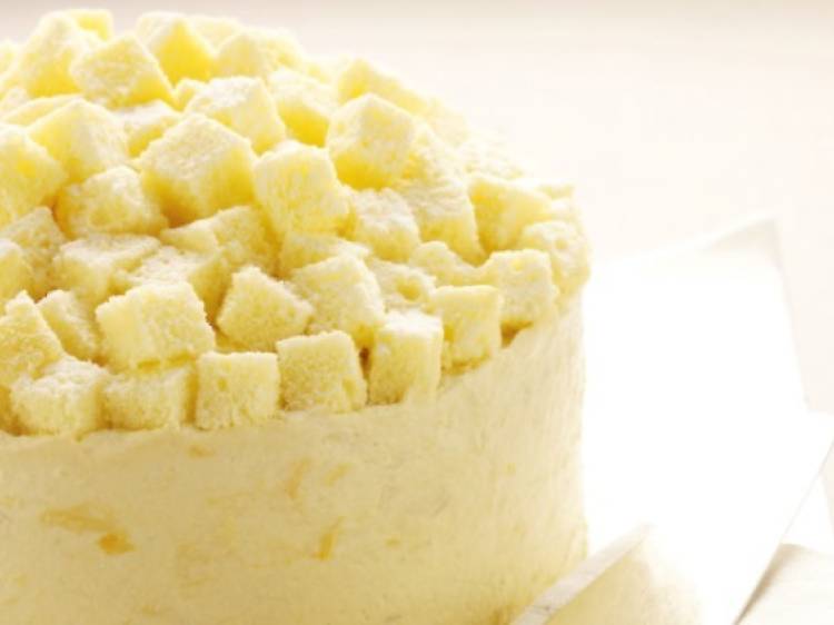 Durian mousse cake