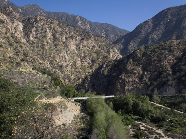 Eaton Canyon Falls Trail.