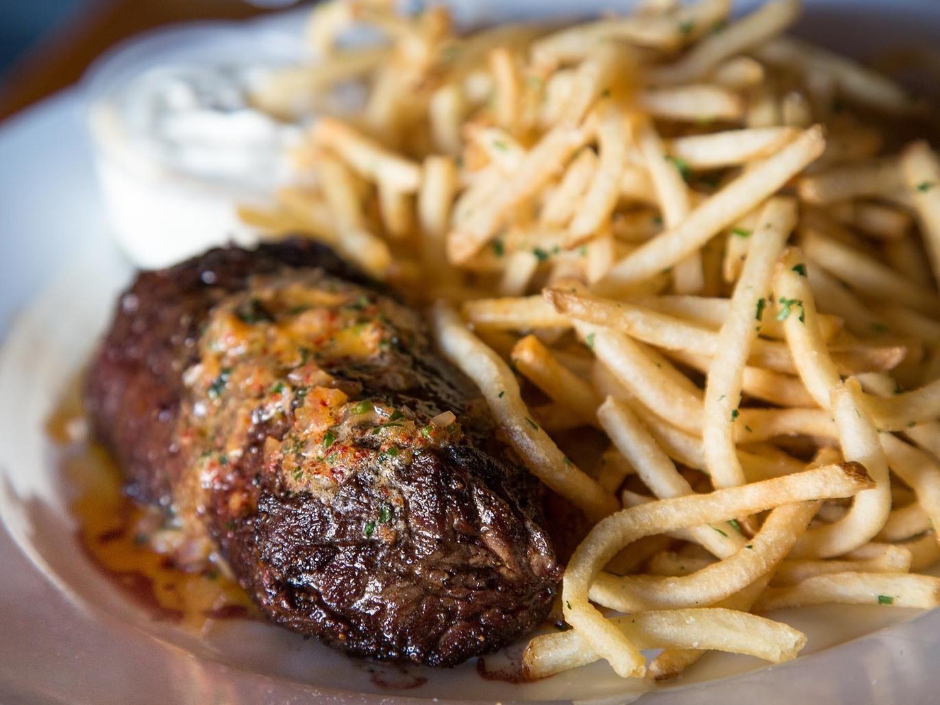 The best steak frites dishes in Los Angeles