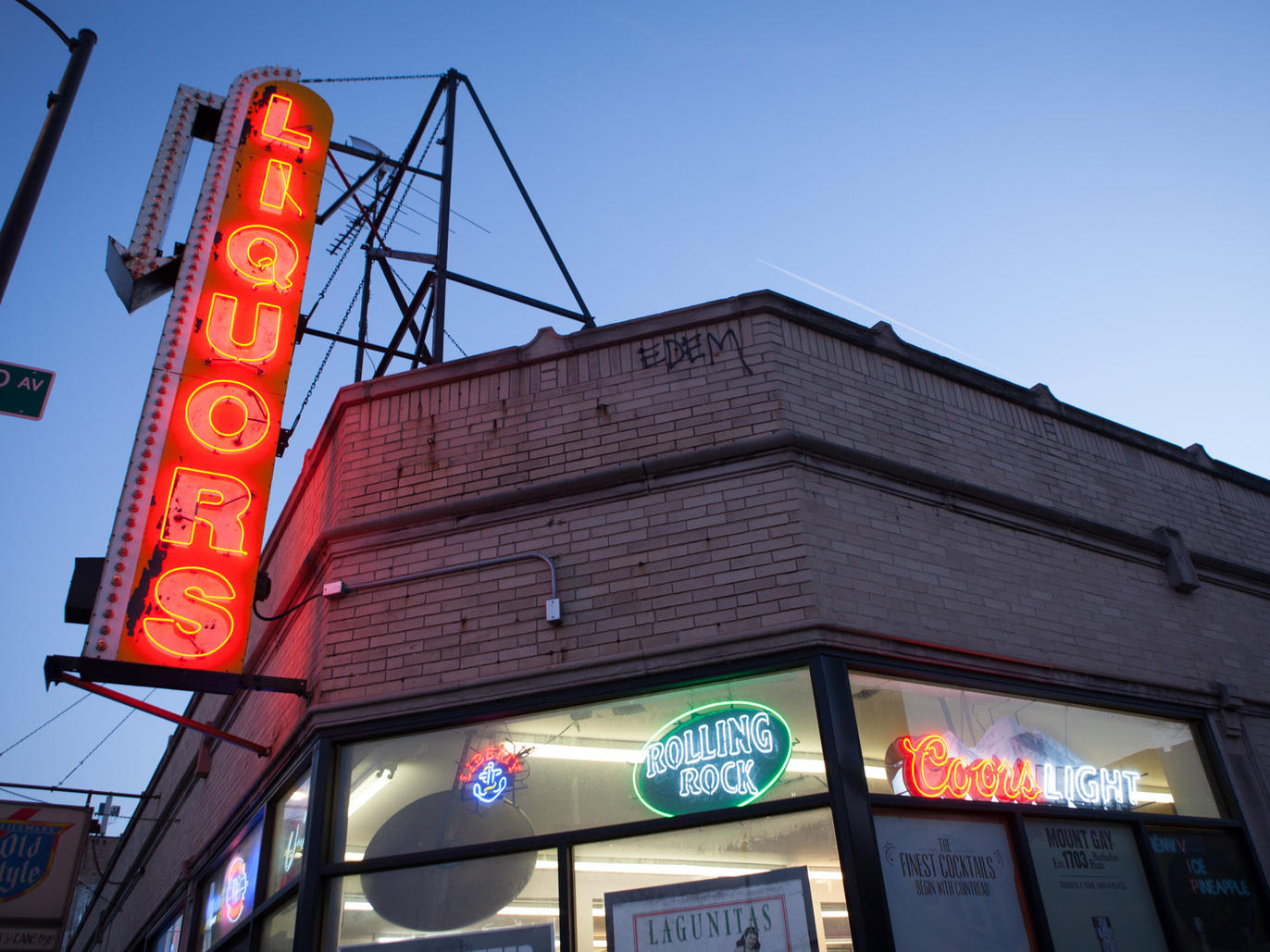 The 9 best combination bars and liquor stores in Chicago