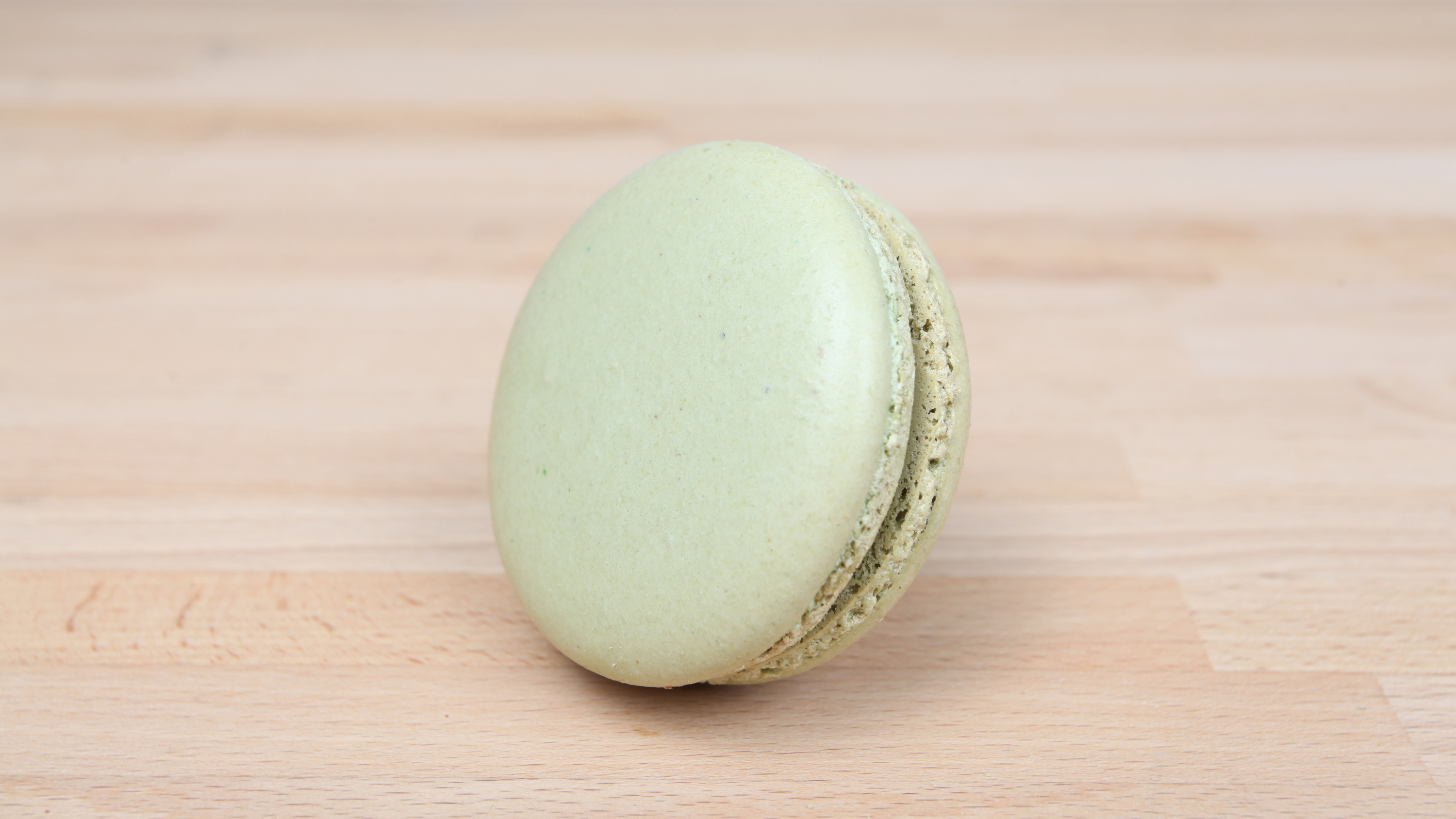 Best Macarons Nyc Has To Offer From French Bakeries And Cafés Pistachio Macaron Bouchon