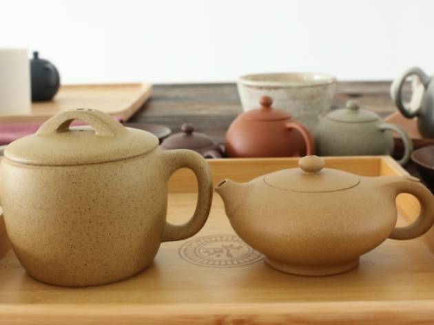 3) The teapot 3) The teapot