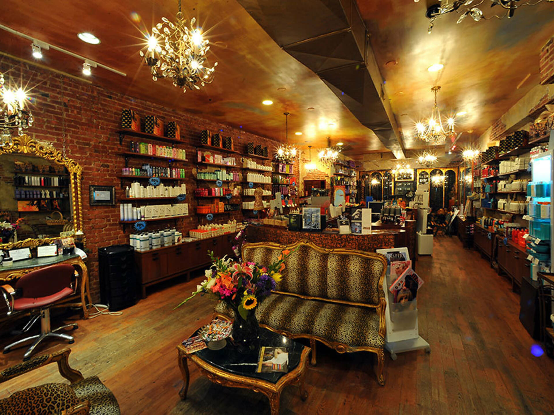 Nail Salons In NYC For Manicures, Pedicures And Nail Designs