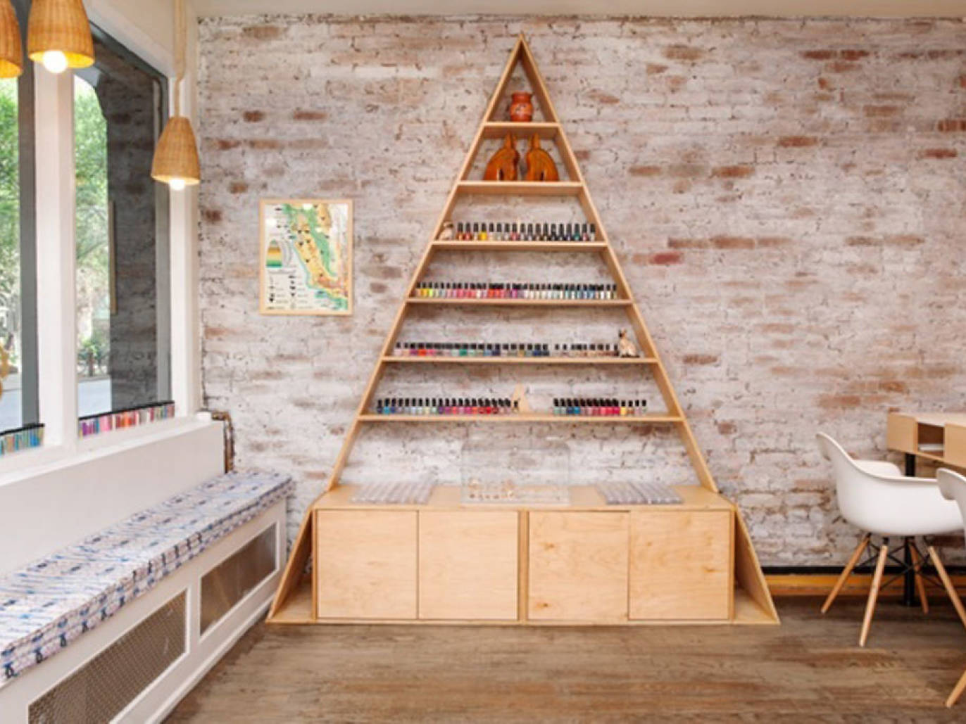 Nail salons in NYC for manicures, pedicures and nail designs